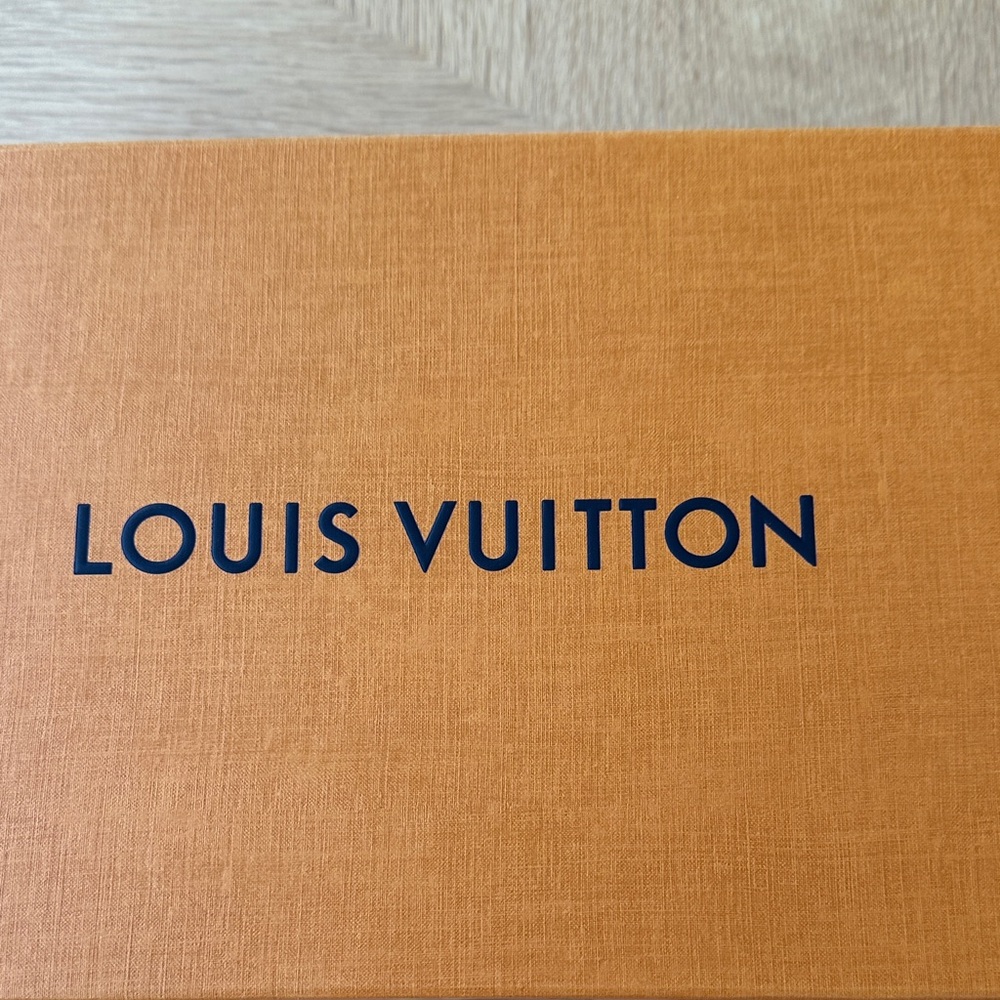 Louis Vuitton SAMURE BB Crossbody Bag - Picture 11 of 11